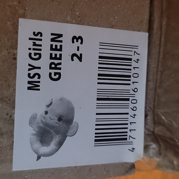 Maritza the Cactus Squishmallow Slippers Big Kids size 2/3 - Picture 3 of 3